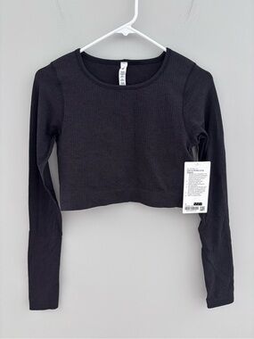 NWT Lululemon ebb to street cropped long sleeve top size 8 black medium